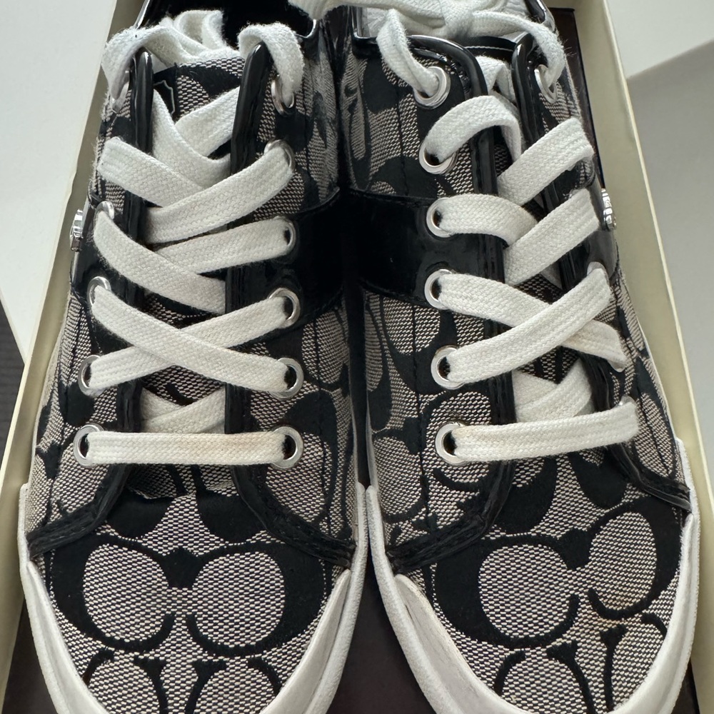 Coach Cream Shoe Box